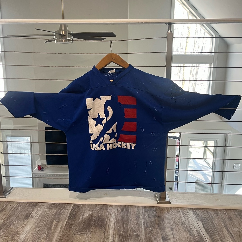 Vintage USA Hockey Practice Jersey